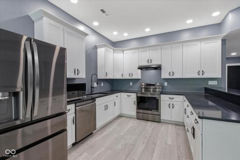 2101 N Wolf Cove Martinsville IN 46151