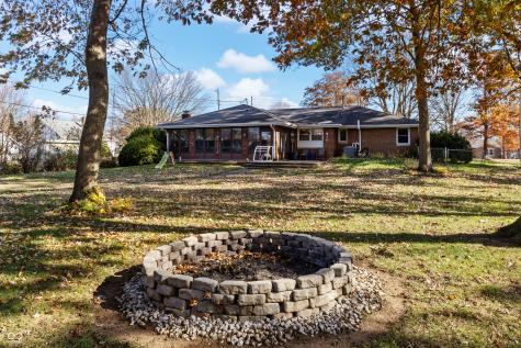 1504 Mcclure Road Columbus IN 47201