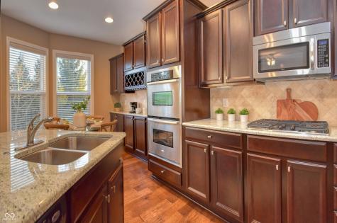 621 Greenford Trail W Carmel IN 46032