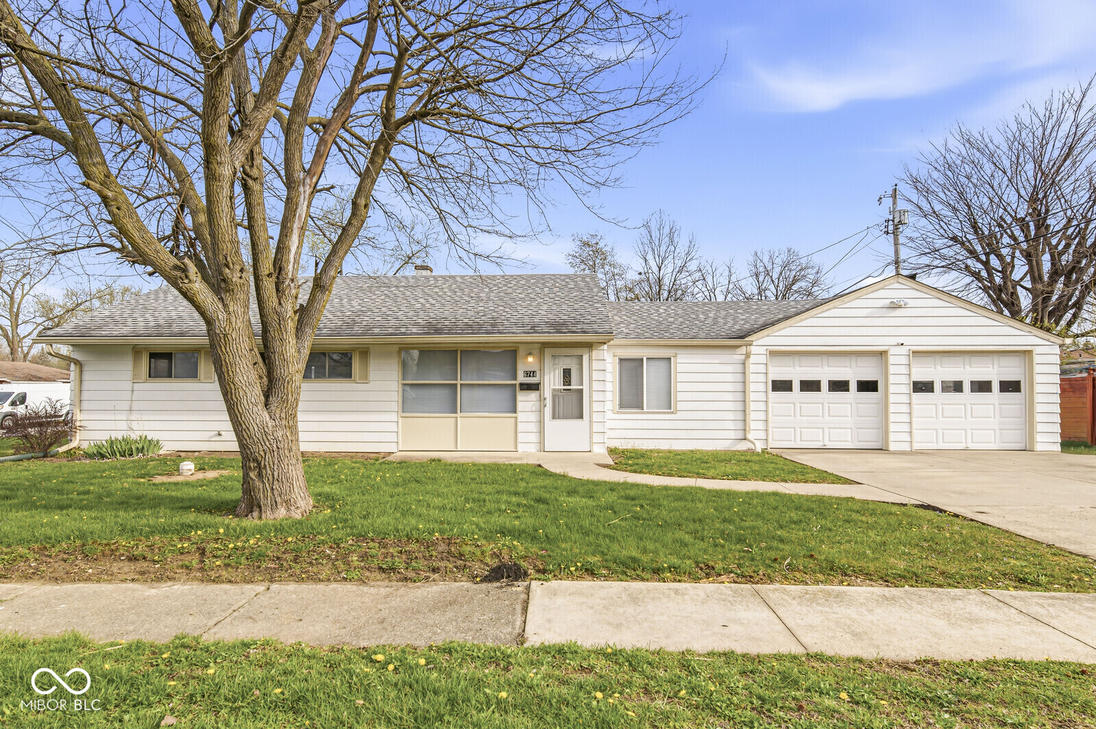 6744 E 49th Street Indianapolis IN 46226