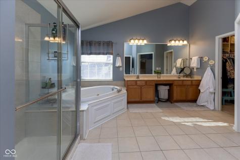 13318 Silverstone Drive Fishers IN 46037