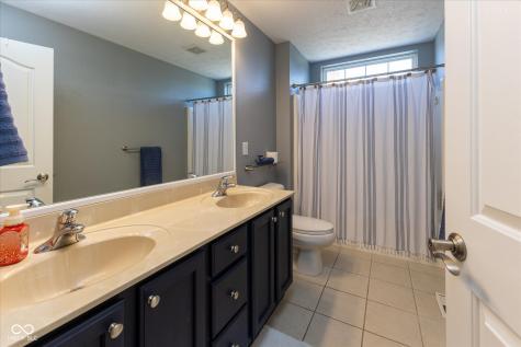 13318 Silverstone Drive Fishers IN 46037