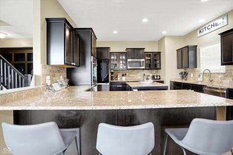 1526 Oakvista Drive Greenwood IN 46143