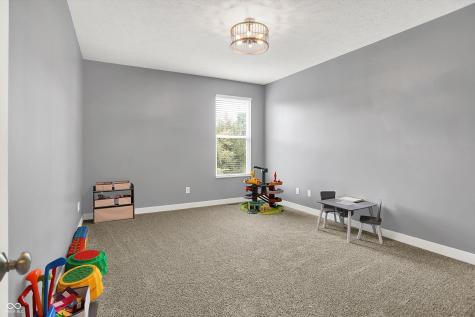 1526 Oakvista Drive Greenwood IN 46143