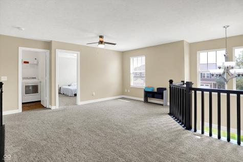 1526 Oakvista Drive Greenwood IN 46143