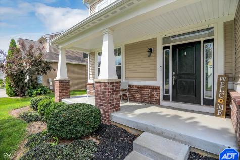 1526 Oakvista Drive Greenwood IN 46143