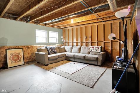 1526 Oakvista Drive Greenwood IN 46143