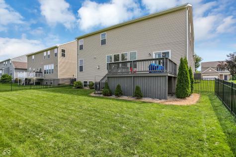 1526 Oakvista Drive Greenwood IN 46143