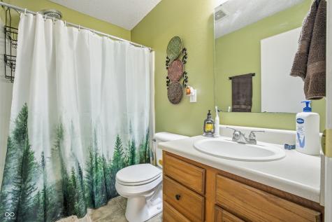 10190 Holly Berry Circle Fishers IN 46038