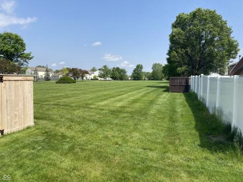 10190 Holly Berry Circle Fishers IN 46038