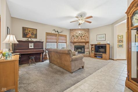10190 Holly Berry Circle Fishers IN 46038