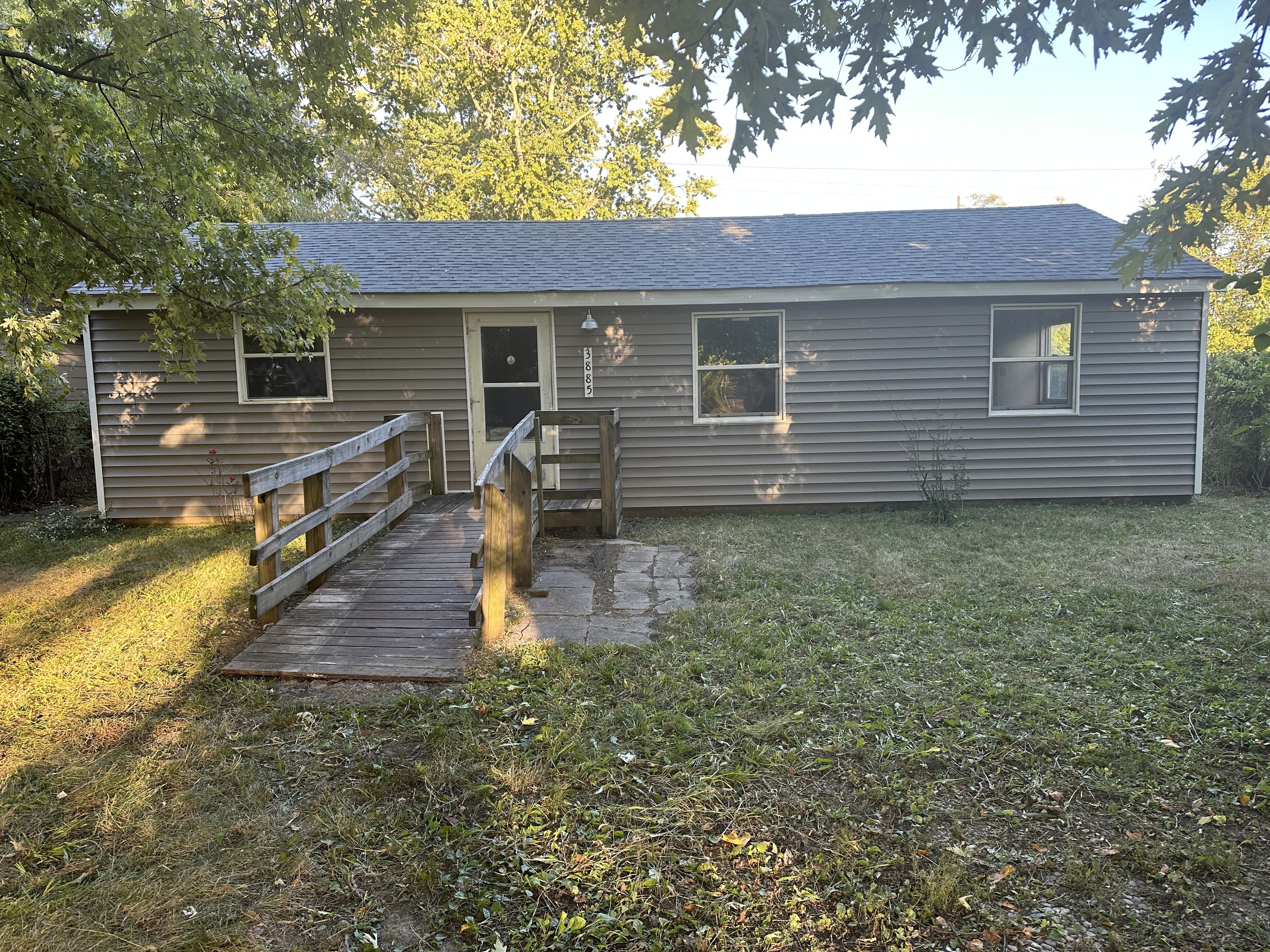 3885 N Pasadena Avenue Indianapolis IN 46226