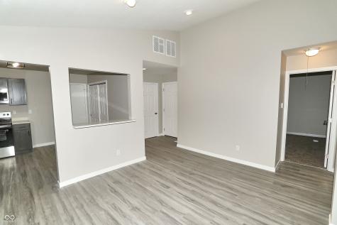 4008 Zinfandel Way Indianapolis IN 46254