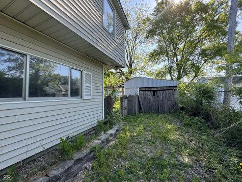 827 N Hawthorne Lane Indianapolis IN 46219
