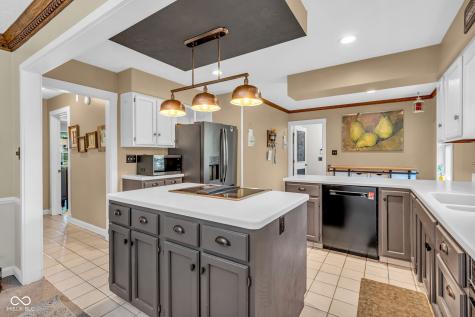 9123 Behner Brook Drive Indianapolis IN 46250