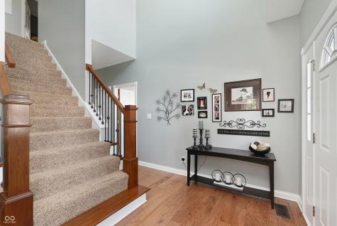 2119 Scarlet Oak Drive Avon IN 46123