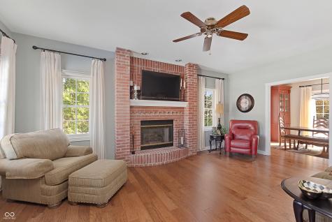 2119 Scarlet Oak Drive Avon IN 46123