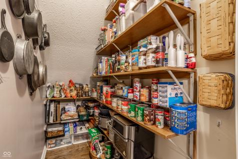 2119 Scarlet Oak Drive Avon IN 46123