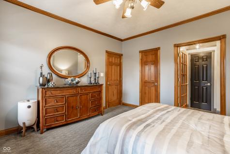 2119 Scarlet Oak Drive Avon IN 46123