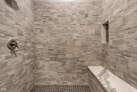 2119 Scarlet Oak Drive Avon IN 46123