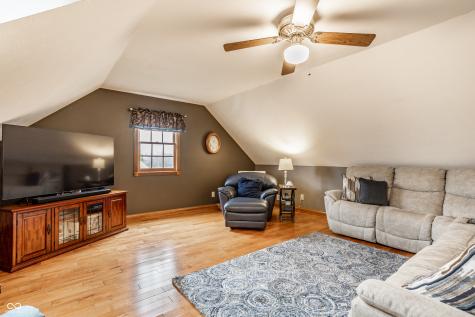 2119 Scarlet Oak Drive Avon IN 46123