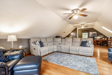 2119 Scarlet Oak Drive Avon IN 46123