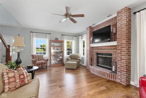 2119 Scarlet Oak Drive Avon IN 46123