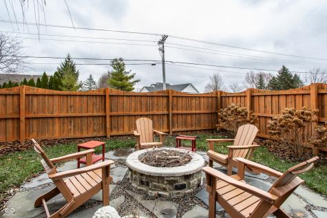 2119 Scarlet Oak Drive Avon IN 46123