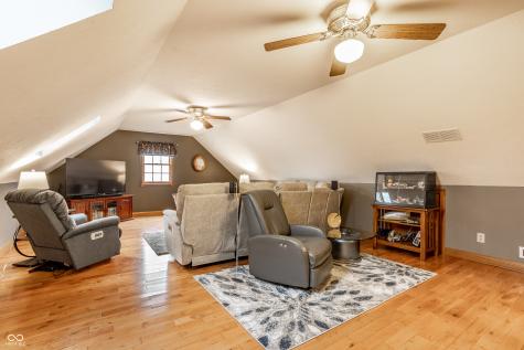 2119 Scarlet Oak Drive Avon IN 46123