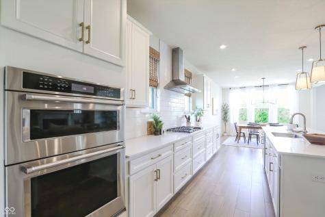 702 Whispering Oaks Drive Carmel IN 46032
