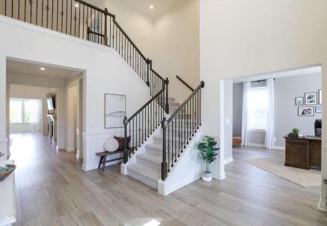 702 Whispering Oaks Drive Carmel IN 46032