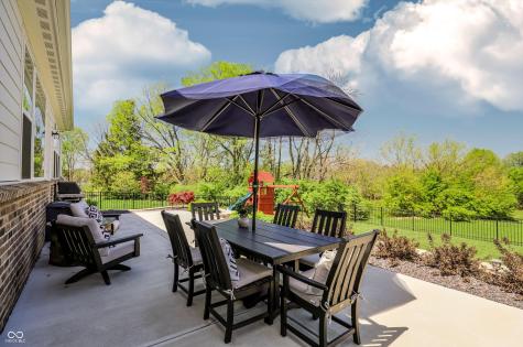 702 Whispering Oaks Drive Carmel IN 46032
