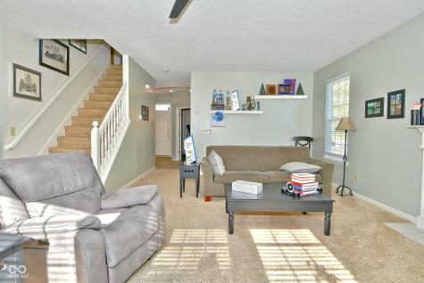 2080 Heathermor Drive Avon IN 46123