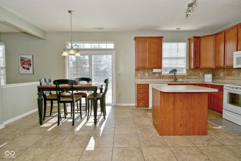 2080 Heathermor Drive Avon IN 46123