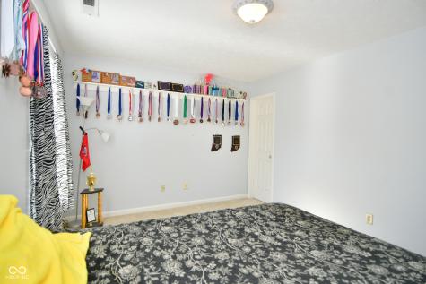 2080 Heathermor Drive Avon IN 46123