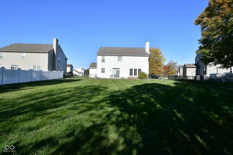 2080 Heathermor Drive Avon IN 46123