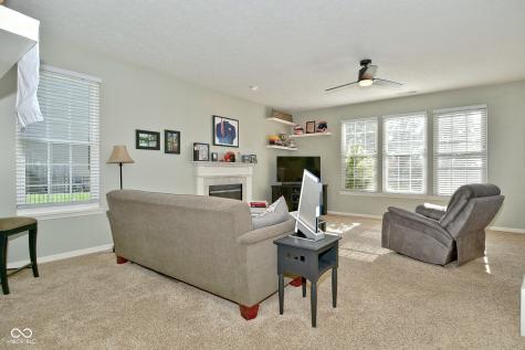 2080 Heathermor Drive Avon IN 46123