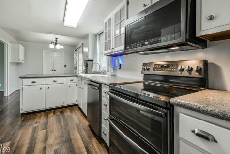 9321 E 82nd Street Indianapolis IN 46256