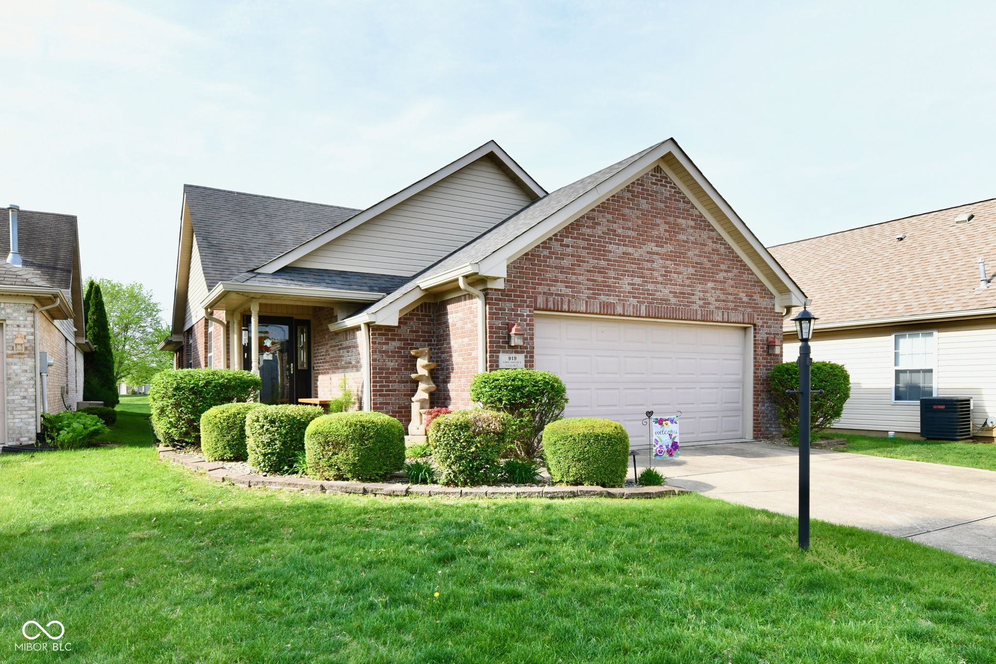 919 Amesbury Court Indianapolis IN 46217