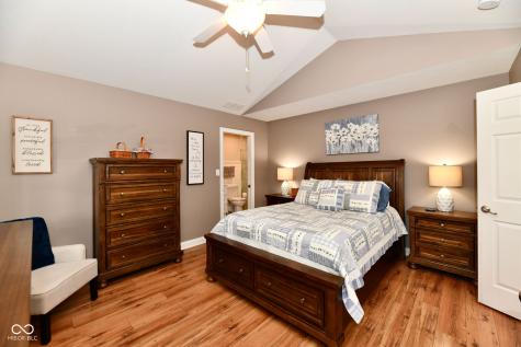 919 Amesbury Court Indianapolis IN 46217