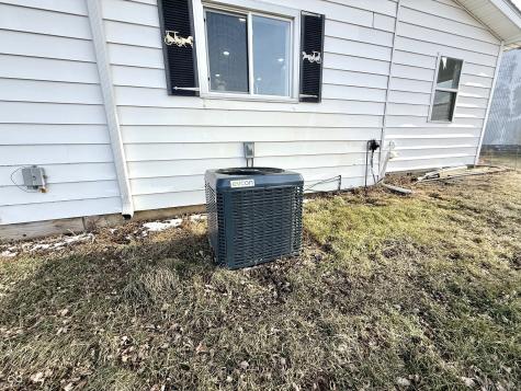 2341 E 550 N Crawfordsville IN 47933