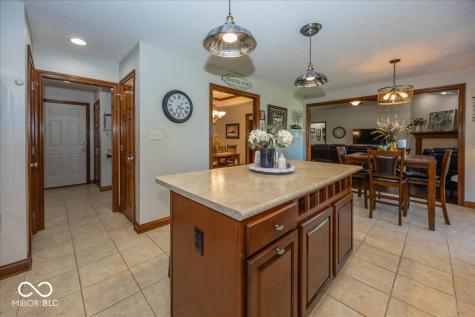 6720 Fieldstream Drive Avon IN 46123
