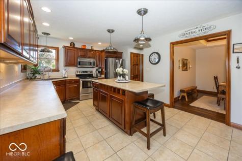6720 Fieldstream Drive Avon IN 46123