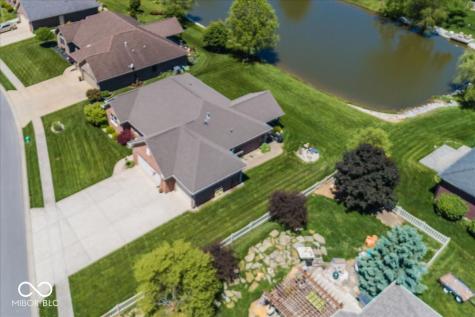 6720 Fieldstream Drive Avon IN 46123