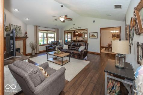 6720 Fieldstream Drive Avon IN 46123