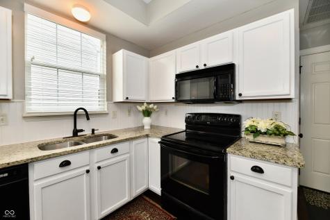 7327 Sycamore Run Drive Indianapolis IN 46237
