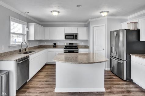 2034 Buckthorn Drive Columbus IN 47201