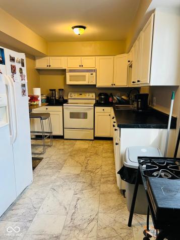 1121 N Belleview Place Indianapolis IN 46222