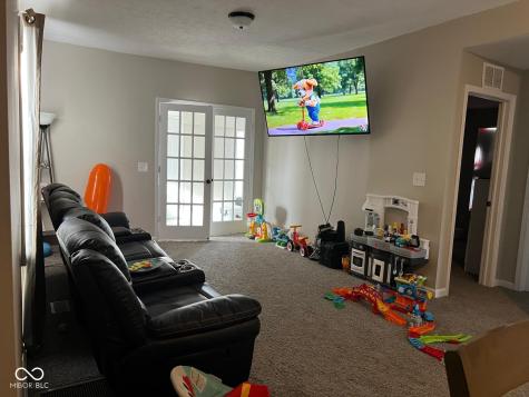 1121 N Belleview Place Indianapolis IN 46222