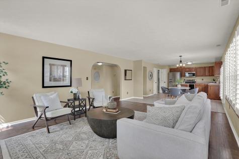 6755 Dorchester Drive Zionsville IN 46077